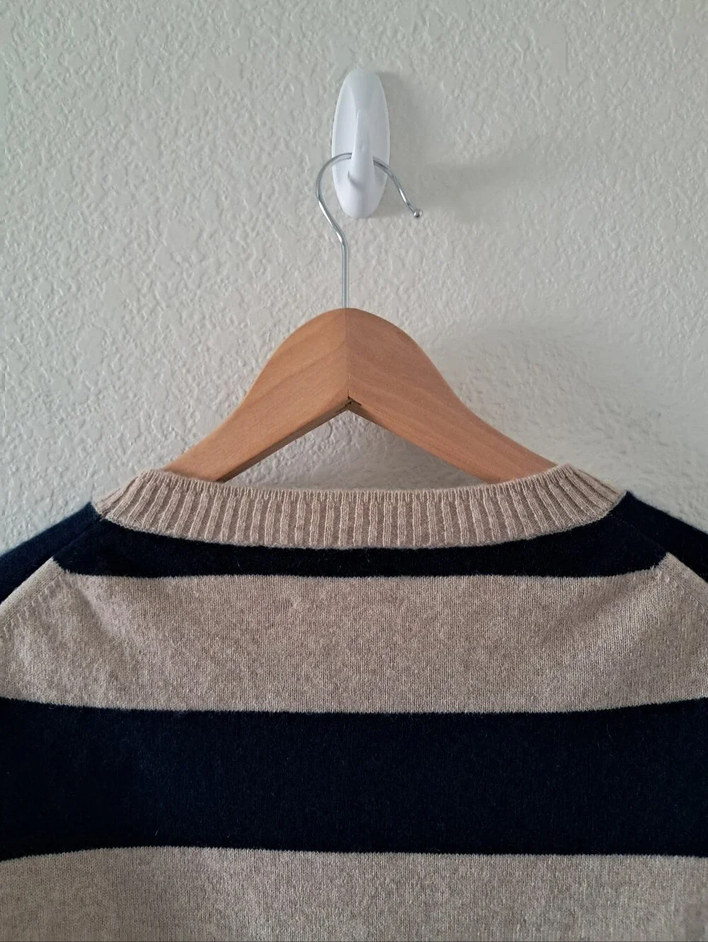 J. Crew Sweater100% Cashmere Striped Cropped  Blue Tan Size Medium
